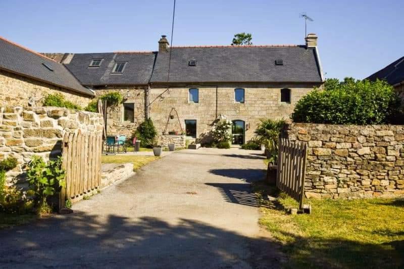 Bed and Breakfast Le Domaine de Kerlys Briec Exterior foto